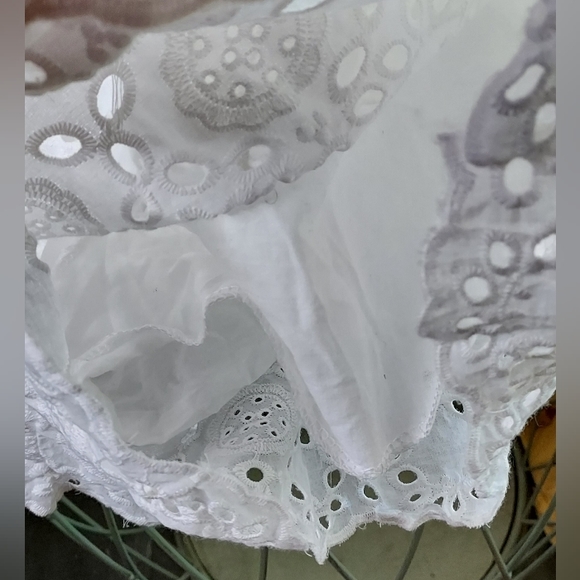 FLAMANT ROSE Authentic Broderie Anglaise Playsuit Romper - Picture 7 of 9